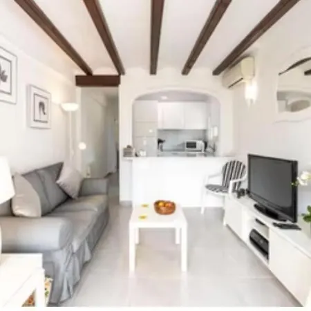 Semiadosado Alegria Javea, Recien Reformado, Cocina Integrada A 300 Metros De La Playa Javea
